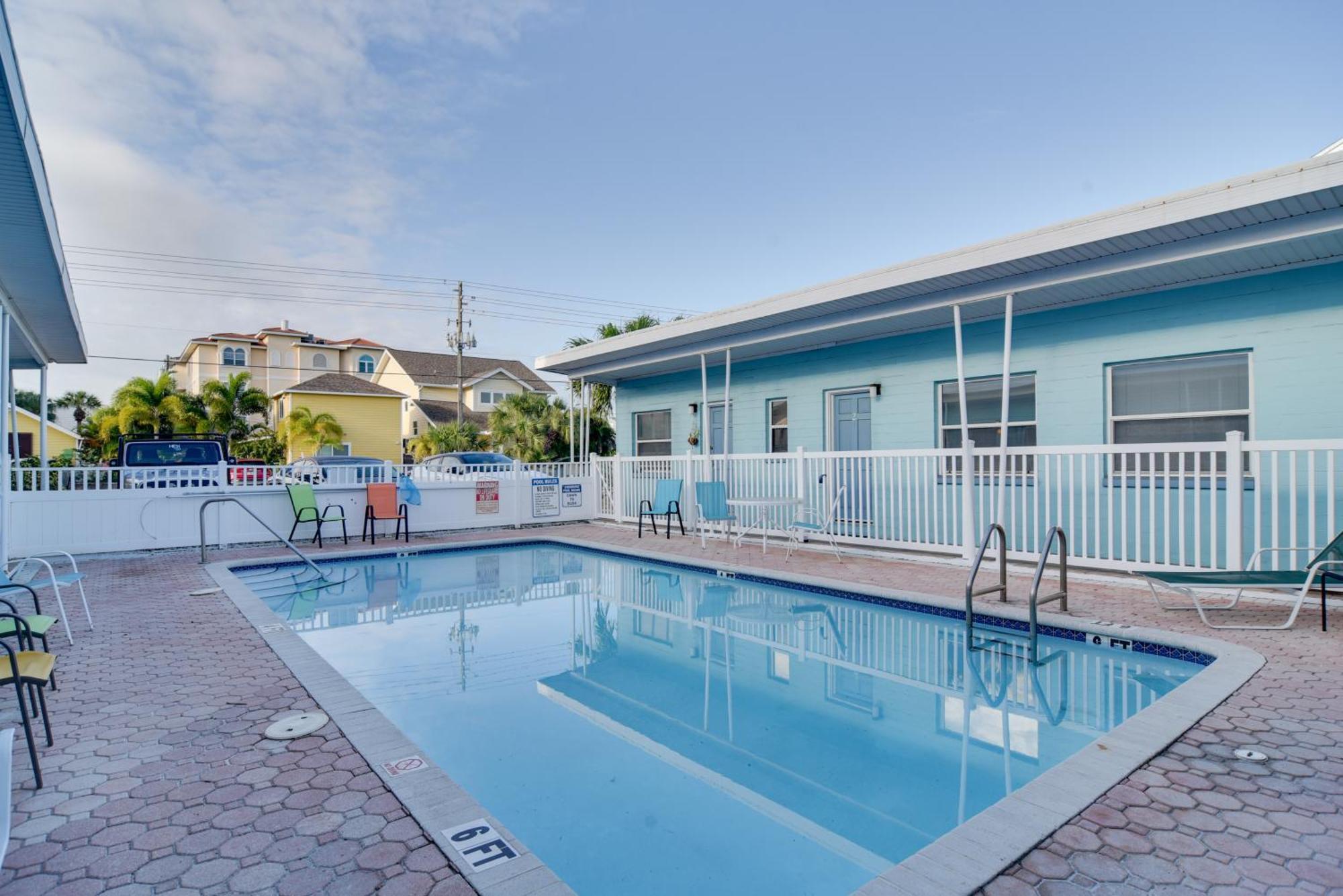 Condo With Community Pool - Walk To Madeira Beach! เซนต์พีทบีช ภายนอก รูปภาพ