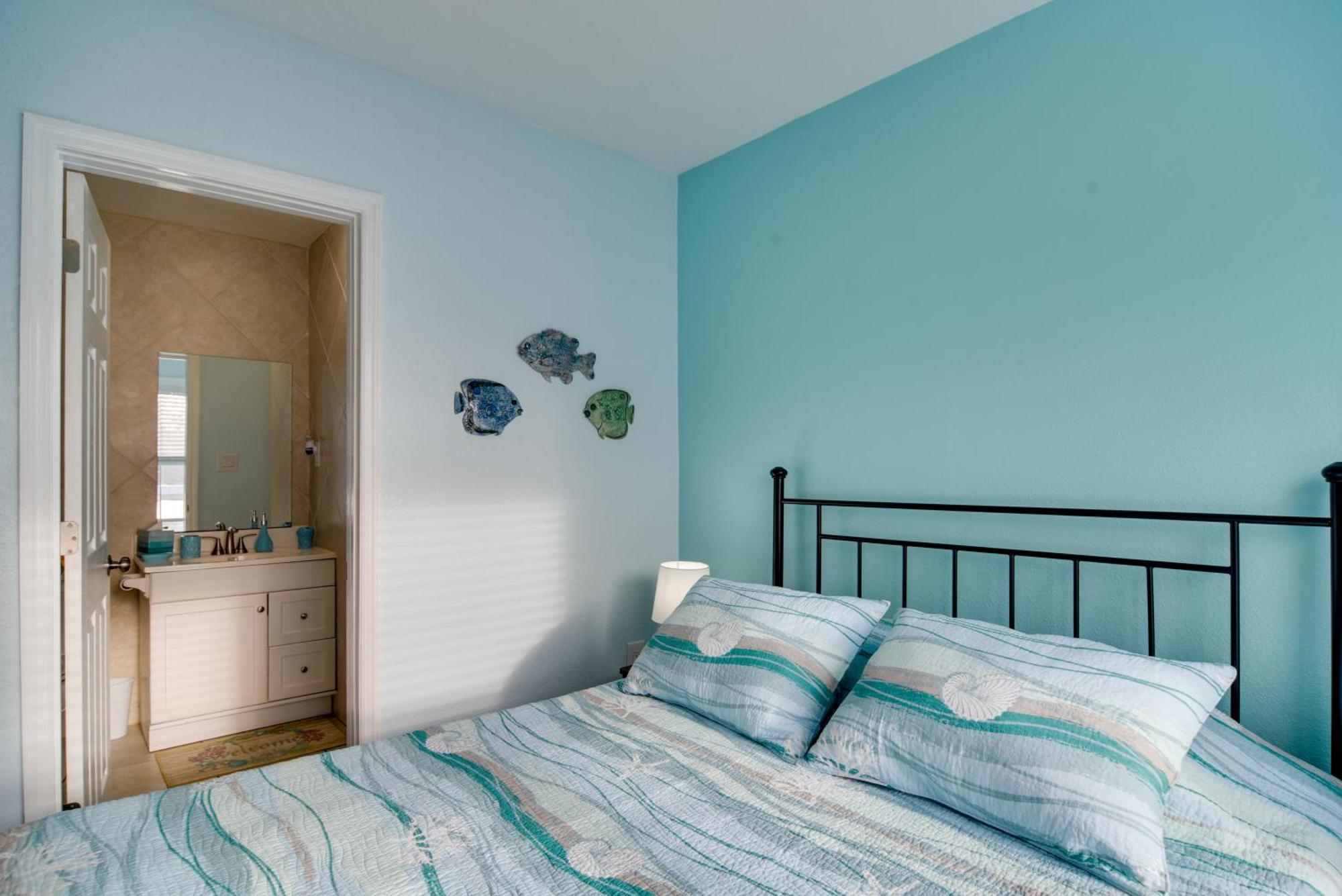 Condo With Community Pool - Walk To Madeira Beach! เซนต์พีทบีช ภายนอก รูปภาพ